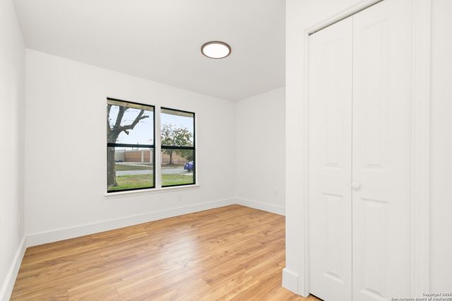 311 Bryn Mawr Drive, San Antonio, TX 78209
