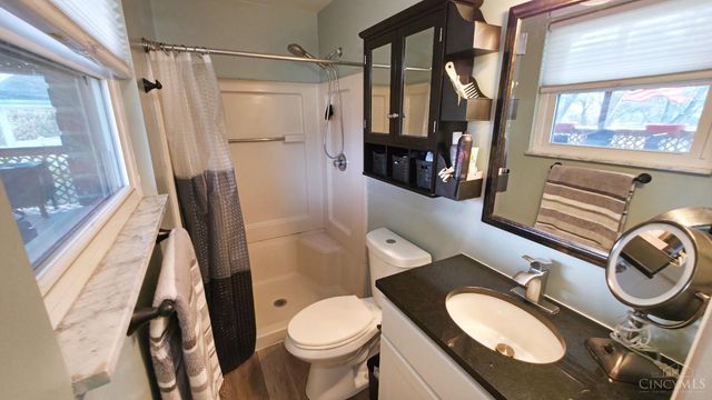 3301 Linsan Drive, Green Twp, OH 45239