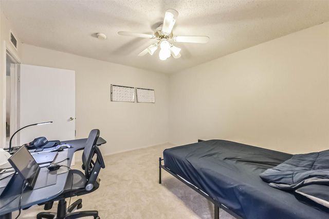 7900 N Stadium Drive 16, Houston, TX 77030