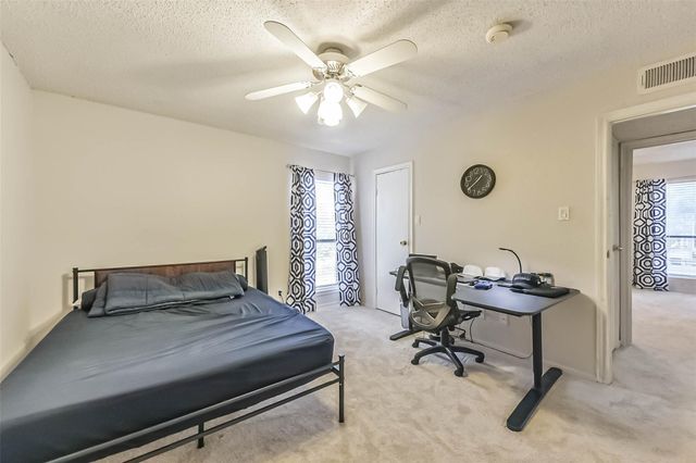 7900 N Stadium Drive 16, Houston, TX 77030