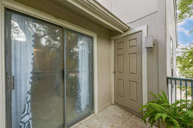 7900 N Stadium Drive 16, Houston, TX 77030