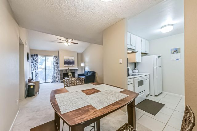 7900 N Stadium Drive 16, Houston, TX 77030