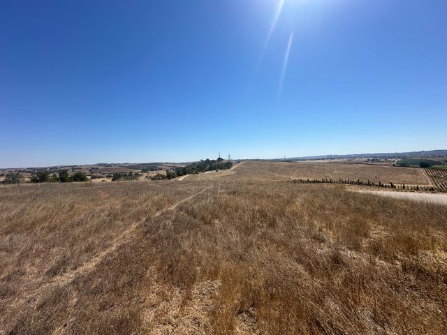 3834 Caroline, Paso Robles, CA 93446