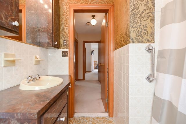 84 Partridge Ave, Somerville, MA 02145