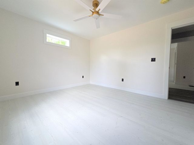 871 Salmon Falls Road, Rochester, NH 03868