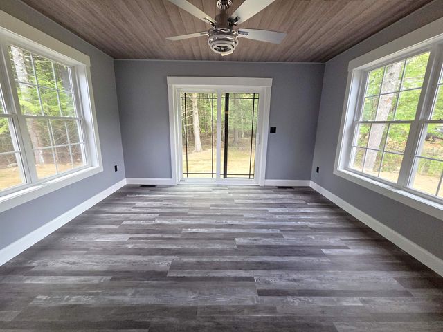 871 Salmon Falls Road, Rochester, NH 03868