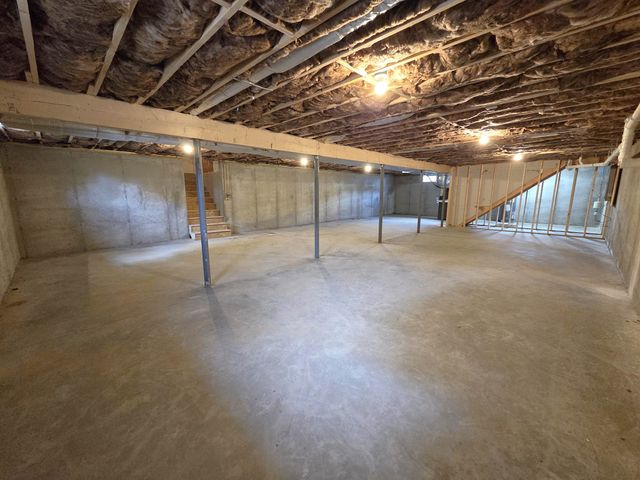 871 Salmon Falls Road, Rochester, NH 03868
