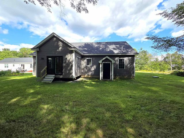 871 Salmon Falls Road, Rochester, NH 03868