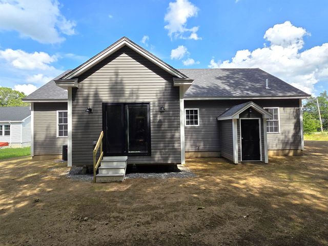 871 Salmon Falls Road, Rochester, NH 03868