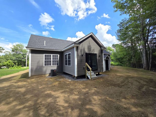 871 Salmon Falls Road, Rochester, NH 03868