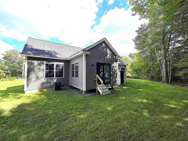 871 Salmon Falls Road, Rochester, NH 03868