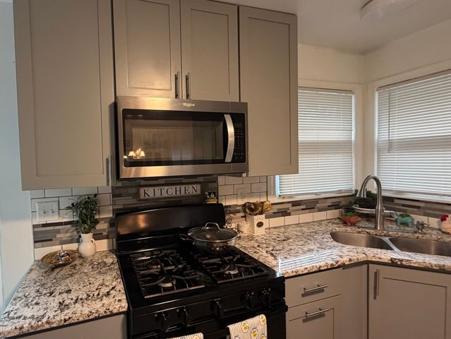 2500 Golfview Street, Joliet, IL 60435