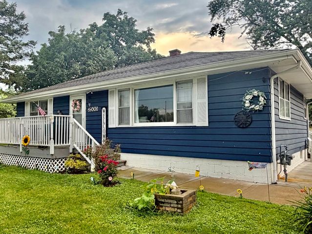 2500 Golfview Street, Joliet, IL 60435