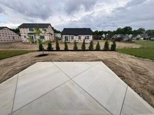 301 White Owl Lane 236, Dundee, MI 48131