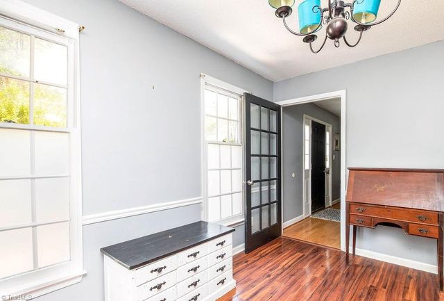 914 Edinburgh Drive, Jamestown, NC 27282