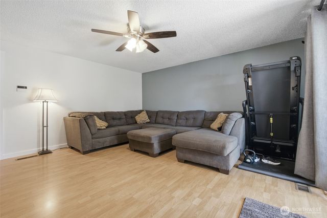 2731 Summerhill Court SW, Tumwater, WA 98512