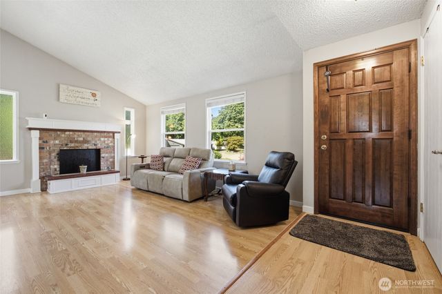 2731 Summerhill Court SW, Tumwater, WA 98512