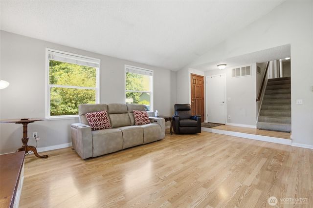 2731 Summerhill Court SW, Tumwater, WA 98512