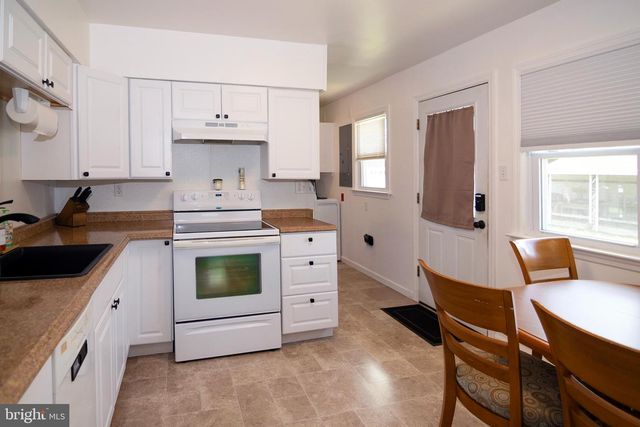 118 FRANKLIN ST, Swedesboro, NJ 08085