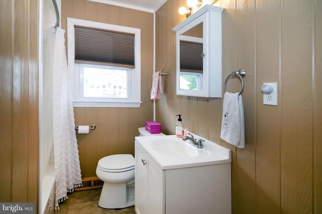 118 FRANKLIN ST, Swedesboro, NJ 08085