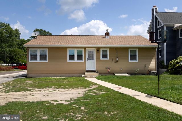 118 FRANKLIN ST, Swedesboro, NJ 08085