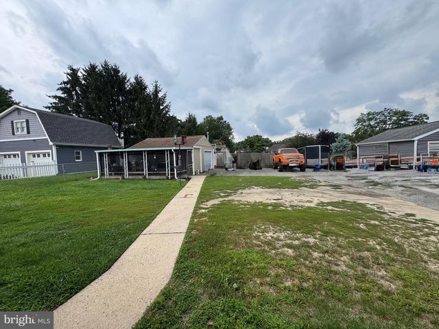 118 FRANKLIN ST, Swedesboro, NJ 08085