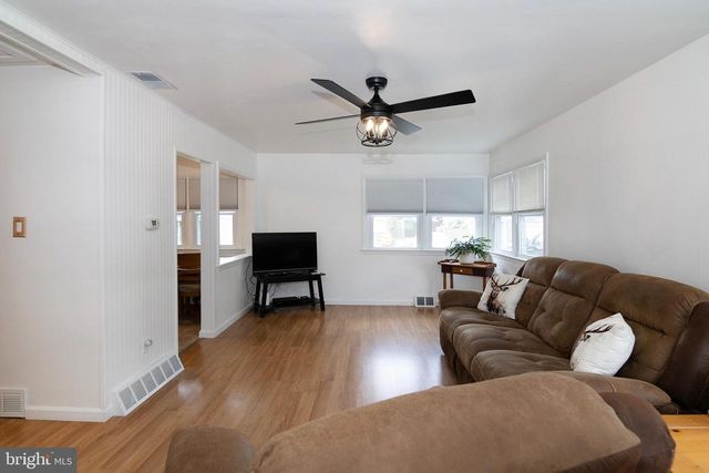 118 FRANKLIN ST, Swedesboro, NJ 08085