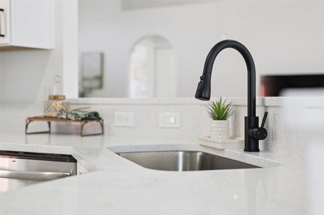 453 DOMINISH ESTATES DRIVE, Apopka, FL 32712