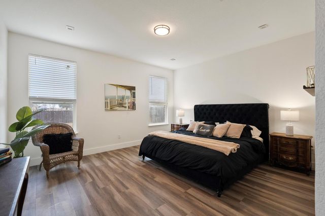 1020 Estes PARK, Taylor, TX 76574