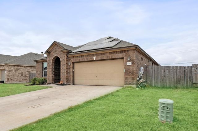 1020 Estes PARK, Taylor, TX 76574