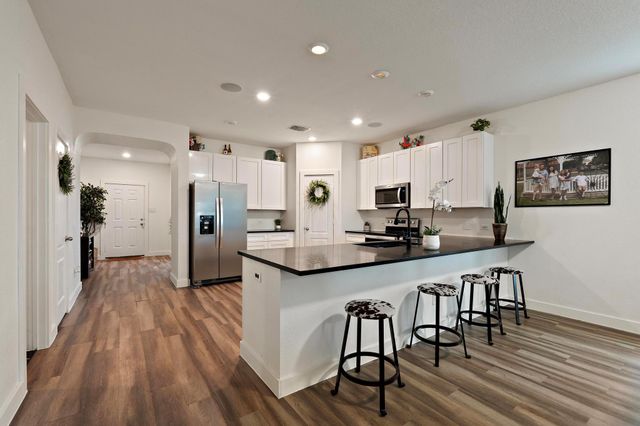 1020 Estes PARK, Taylor, TX 76574