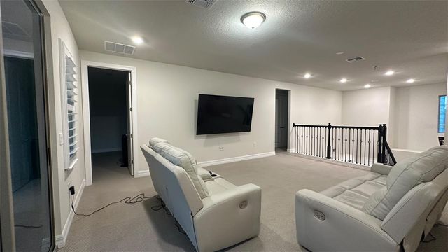 8083 LEAF GROVE CIRCLE, Orlando, FL 32836