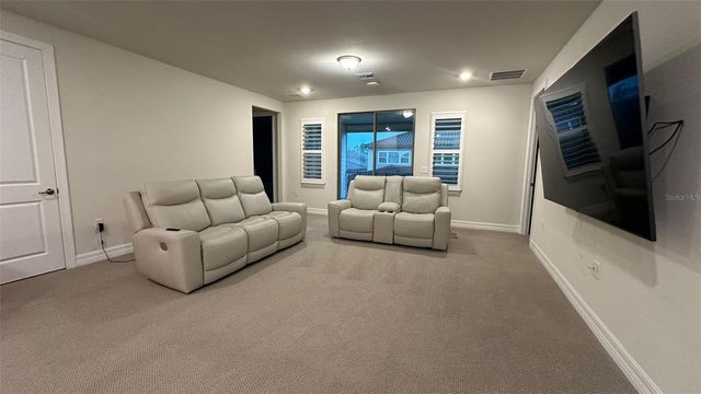 8083 LEAF GROVE CIRCLE, Orlando, FL 32836