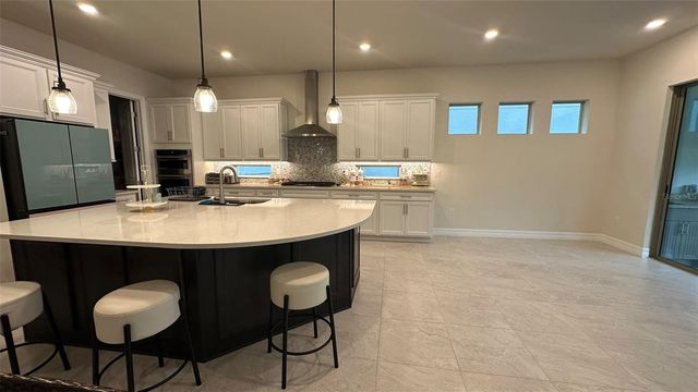 8083 LEAF GROVE CIRCLE, Orlando, FL 32836
