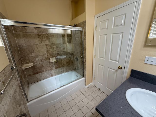4591 E Balch Avenue, Fresno, CA 93702