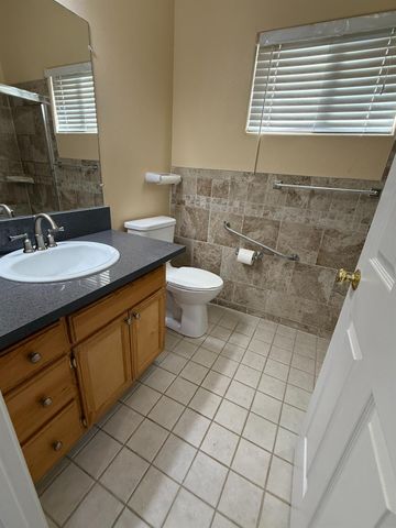 4591 E Balch Avenue, Fresno, CA 93702