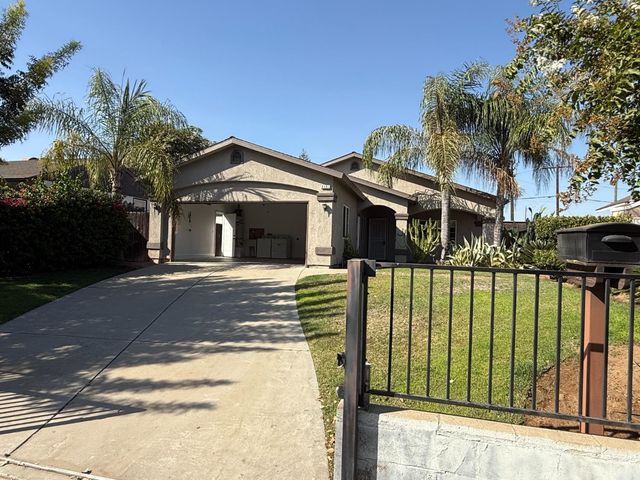 4591 E Balch Avenue, Fresno, CA 93702
