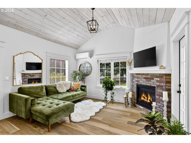 815 Se 2ND Ave, Camas, WA 98607