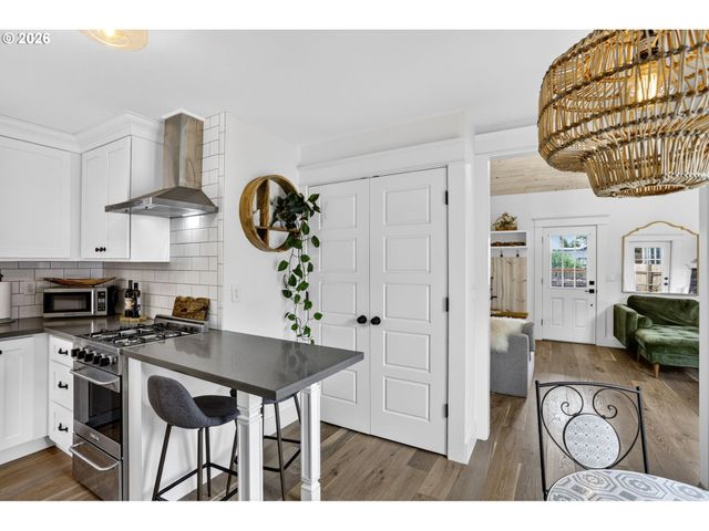 815 Se 2ND Ave, Camas, WA 98607