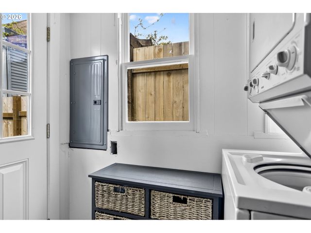 815 Se 2ND Ave, Camas, WA 98607