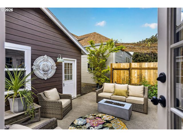 815 Se 2ND Ave, Camas, WA 98607