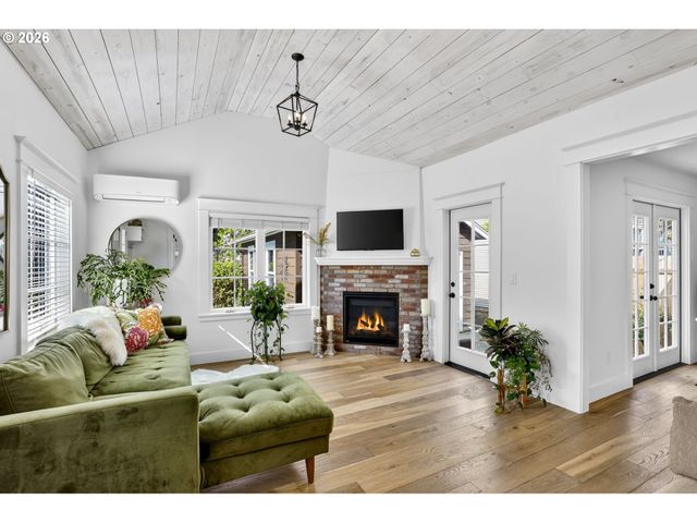 815 Se 2ND Ave, Camas, WA 98607