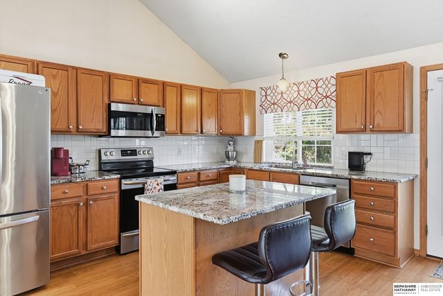 8208 Bancroft Avenue, Lincoln, NE 68506