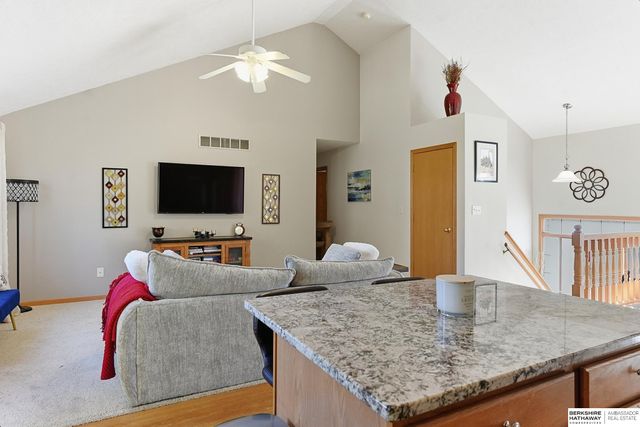 8208 Bancroft Avenue, Lincoln, NE 68506