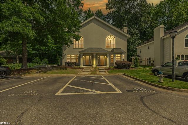 707 Sailfish QUAY, Chesapeake, VA 23320