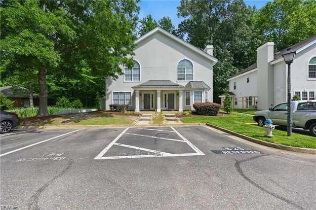 707 Sailfish QUAY, Chesapeake, VA 23320