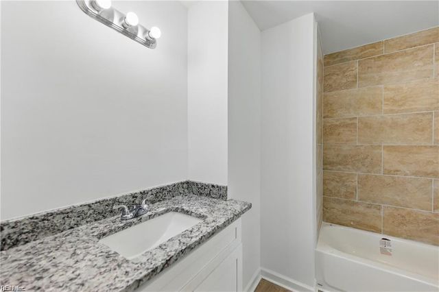 707 Sailfish QUAY, Chesapeake, VA 23320