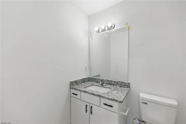 707 Sailfish QUAY, Chesapeake, VA 23320