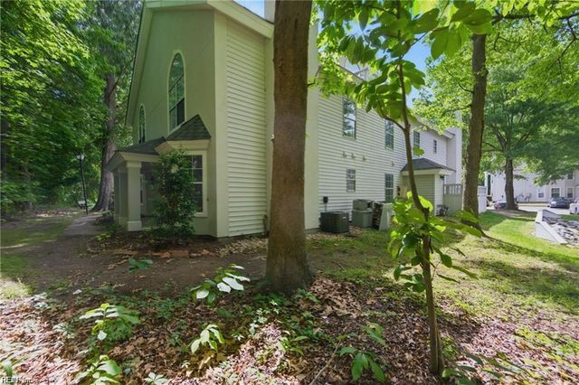 707 Sailfish QUAY, Chesapeake, VA 23320