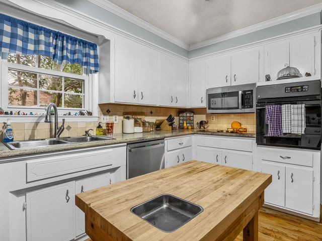 150 Shelton Drive, Spartanburg, SC 29307